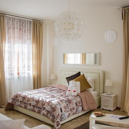 Guest House Piazza Isolo Верона Экстерьер фото