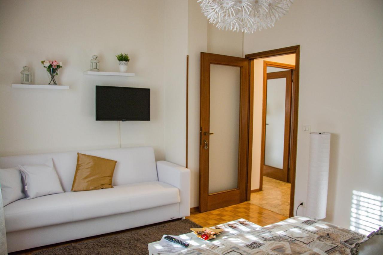 Guest House Piazza Isolo Верона Экстерьер фото