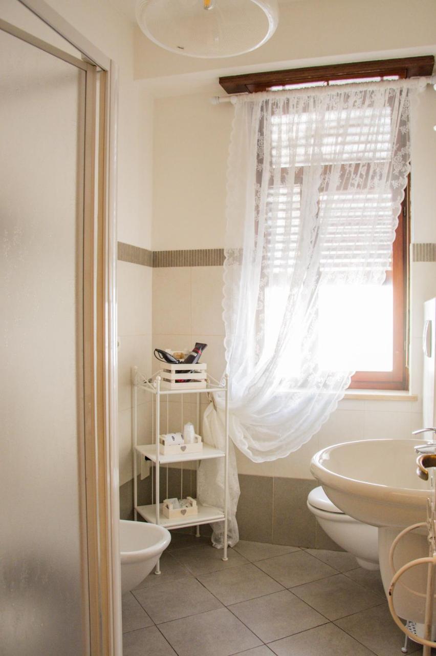 Guest House Piazza Isolo Верона Экстерьер фото