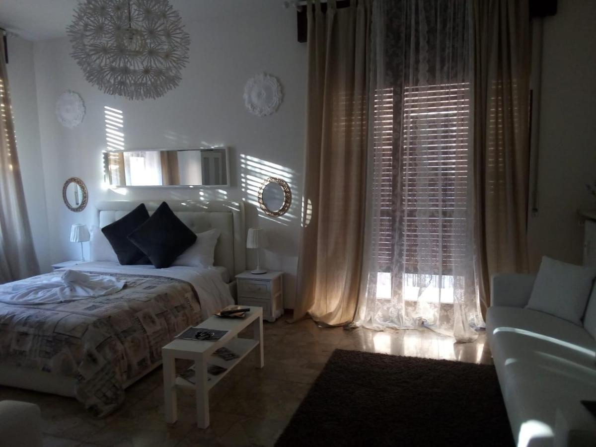 Guest House Piazza Isolo Верона Экстерьер фото